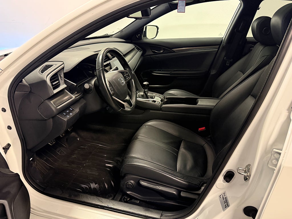 Honda Civic 1,5 i-VTEC Turbo 182hk 5D Panorama Skinn Drag 2017