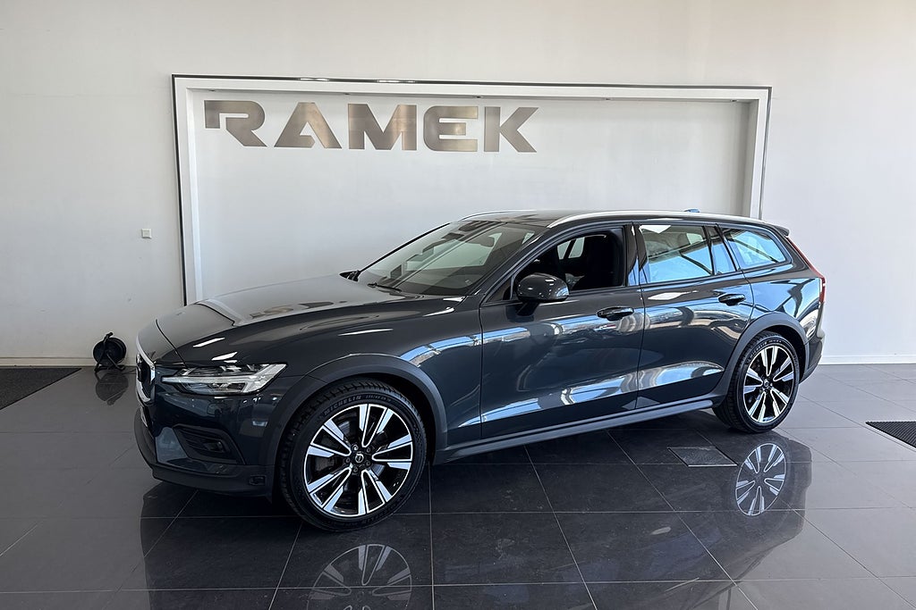 Volvo V60 Cross Country D4 AWD Geartronic Momentum 