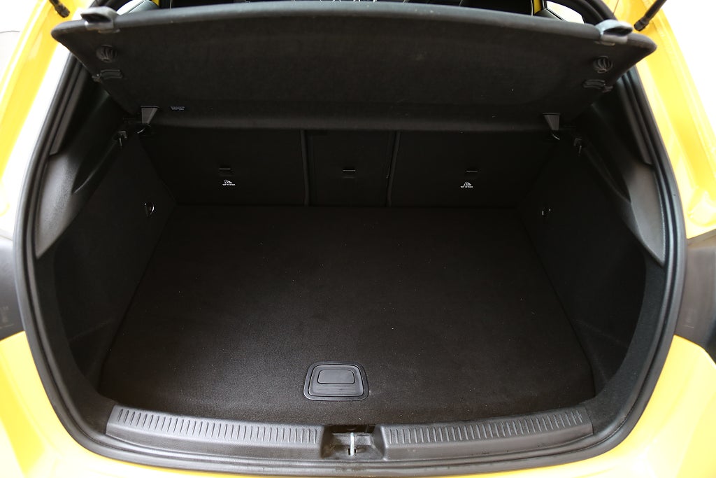 Mercedes-Benz A 250 e 8G-DCT AMG Sport Backkamera Drag