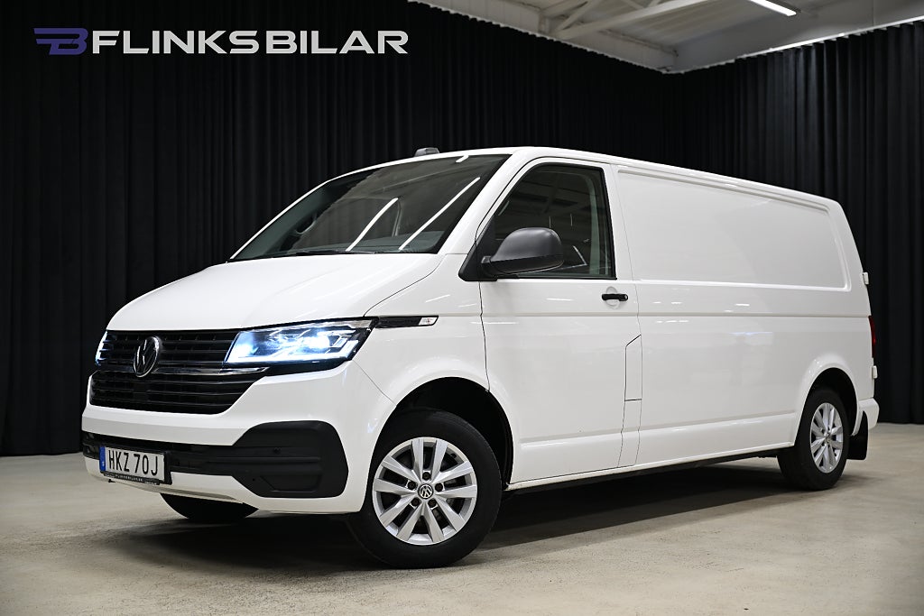 Volkswagen Transporter 2.0 TDI 110HK L2 Nedlackad|LED|Drag|Värmare|GPS|Leasbar