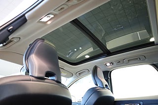 SUV Volvo XC60 17 av 32