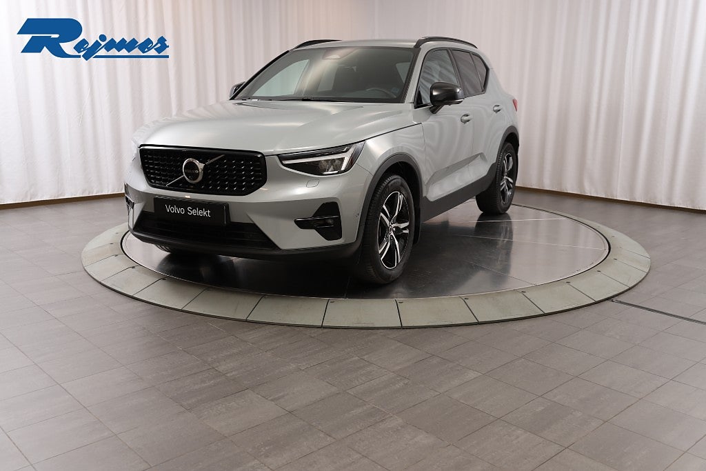 Volvo XC40 B3 FWD Bensin Plus Dark