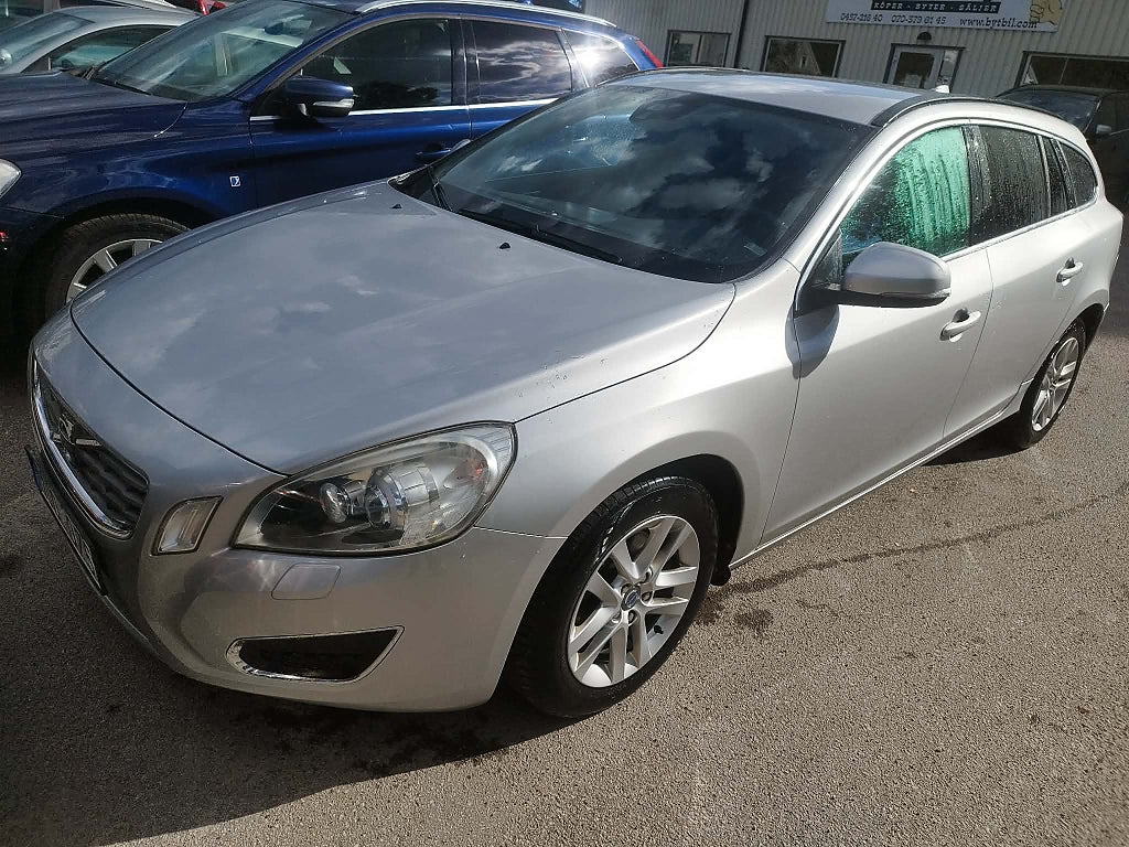 Volvo V60 D2 Powershift Momentum Euro 5