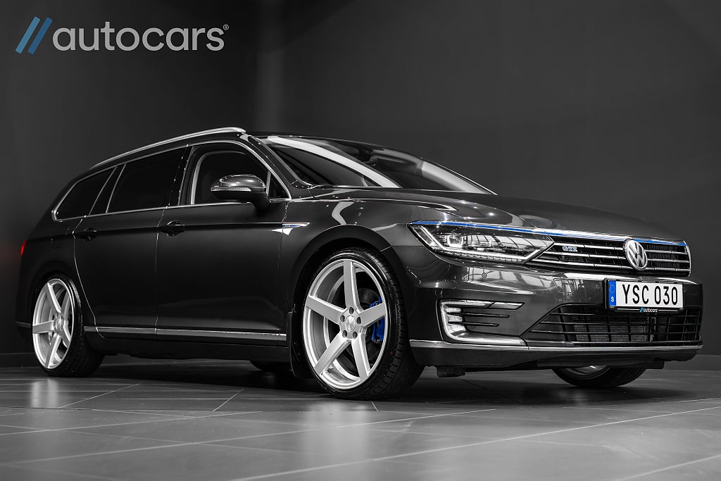 Volkswagen Passat GTE 218hk Executive|20"|Navi|Drag|Värmare