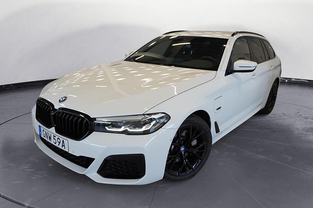 BMW 530 e xDrive Touring M-Sport Keyless Drag HiFi | Ränta 3,95%