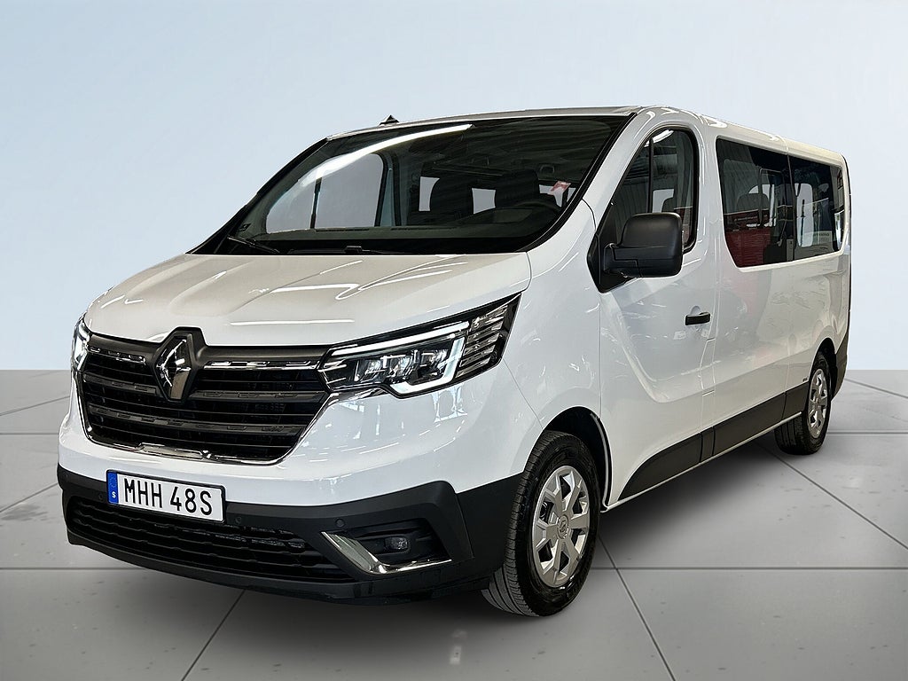 Renault Trafic Passenger L2 dCi 110 MOMSAD/Drag/Kamera/D-Värm/S&V-Däck