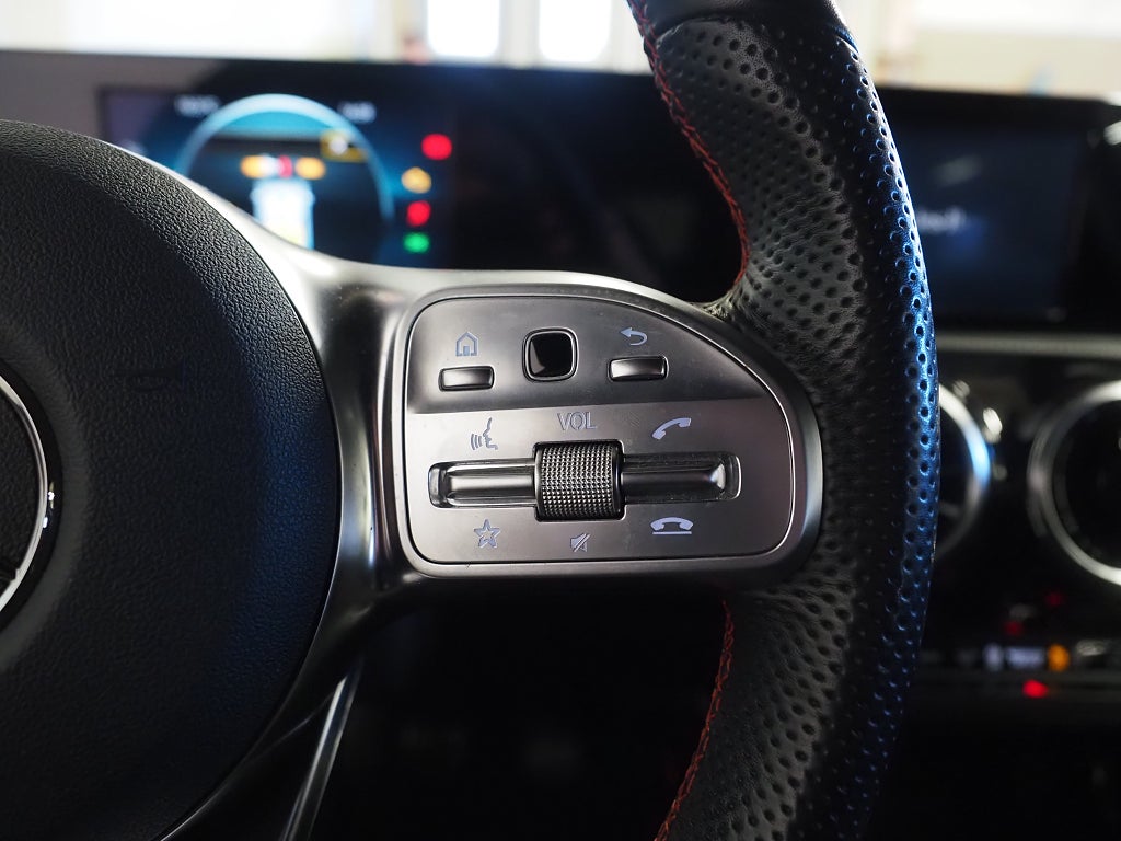 Mercedes-Benz A 180 AMG Line Kamera Apple Carplay Drag 2019