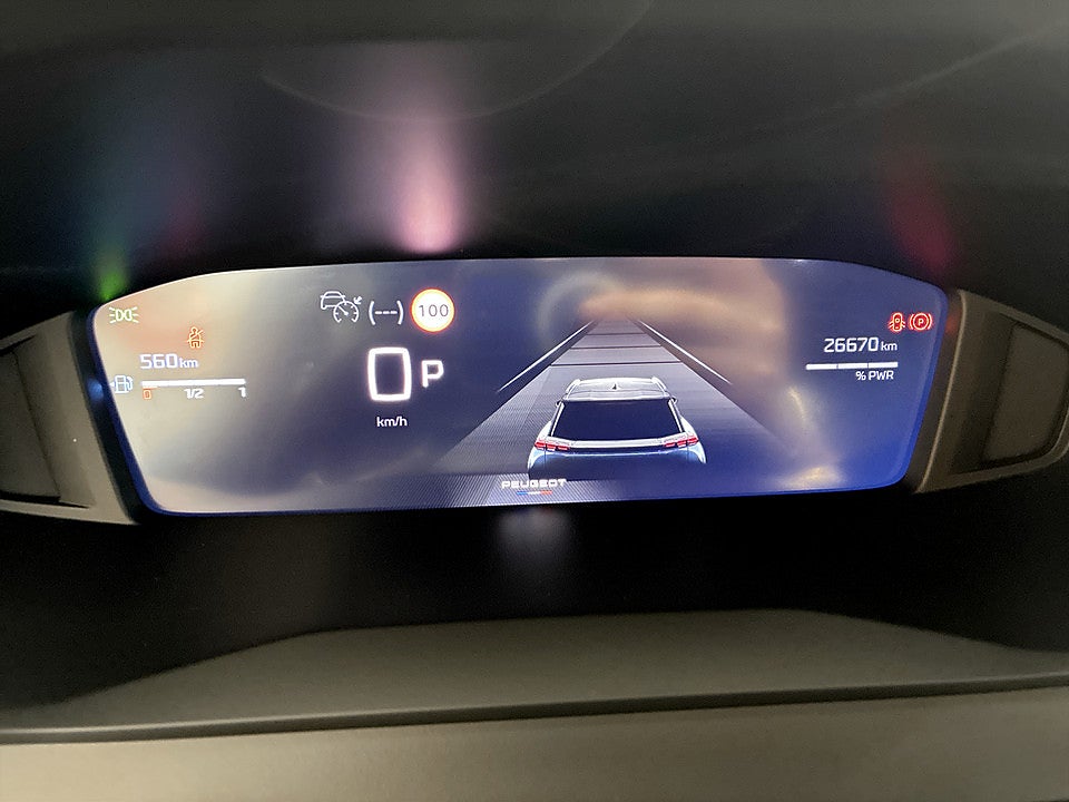 Bild på Peugeot 2008 Allure Hybrid 145hk Aut B-KAMERA CARPLAY