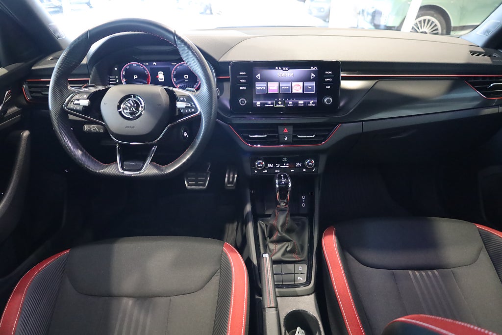 Skoda Kamiq 1.0 TSI AUT Monte Carlo Drag CarPlay Panorama Kamera