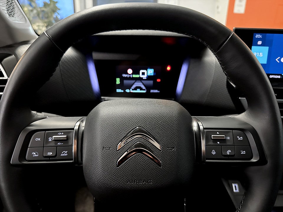 Bild på Citroën e-C4 Shine 50kWh 136hk Aut B-KAMERA RATTVÄRME