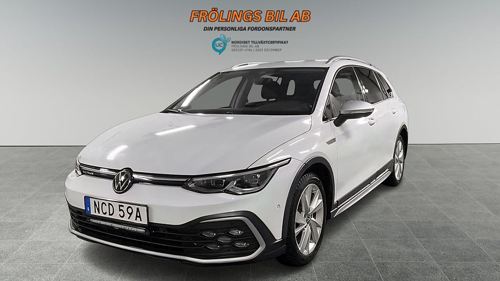 Volkswagen Golf Alltrack 2.0 TDI 4-Motion Cockpit Bränslevärmare Dragkrok 