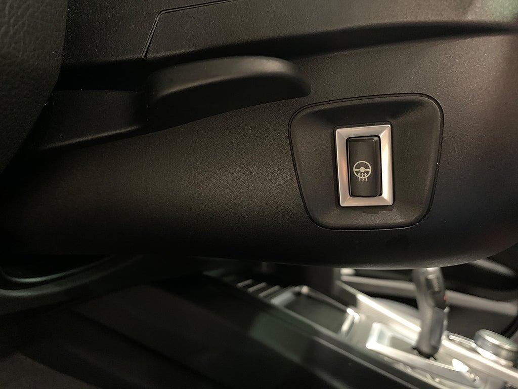 BMW 330e 258hk M Sport PHEV | H/K| Läder | Navi | 2018