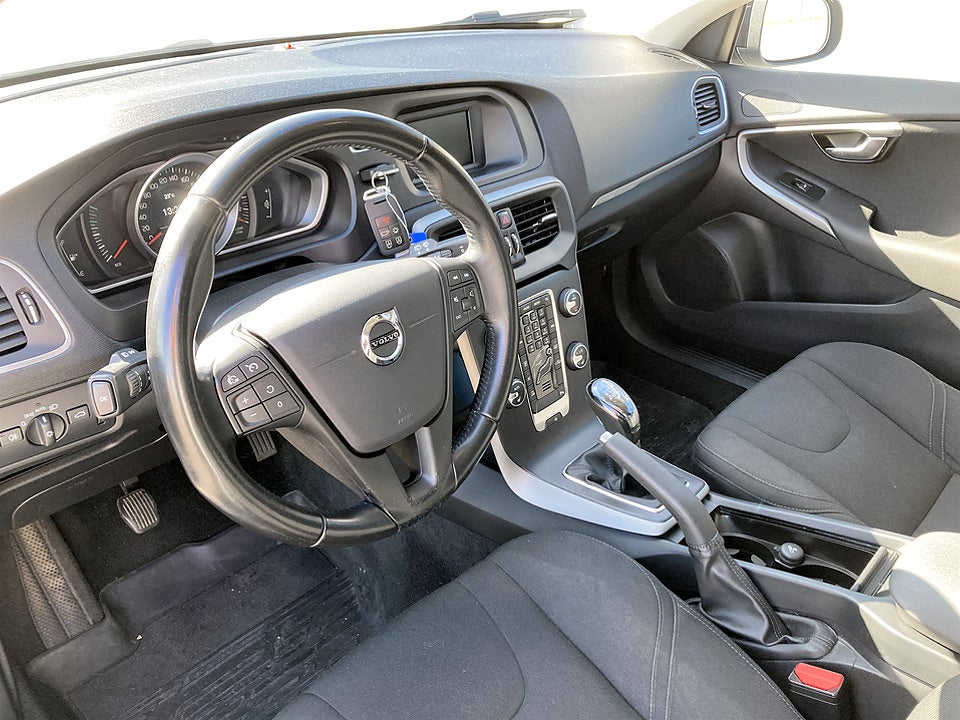 Bild på Volvo V40 Cross Country Business T3 152hk P-SENSORER