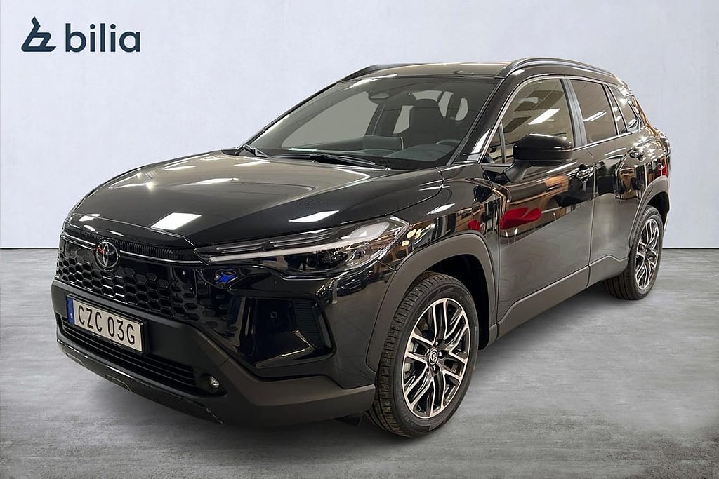 Toyota Corolla Cross Hybrid 1,8 Style Facelift Fjärrvärmare Lagerbil