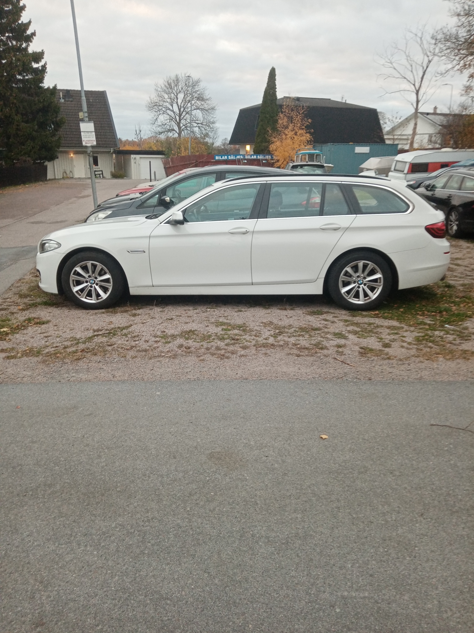 BMW 520 2014, bild 3/49