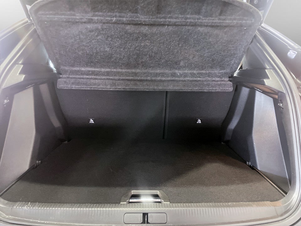 Bild på Peugeot 2008 GT 1.2 PT 130hk Aut B-KAMERA CARPLAY