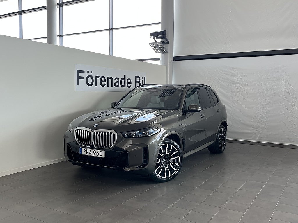 BMW X5 xDrive50e 3,95 ränta M Sport H/K Panorama ComfortAccess