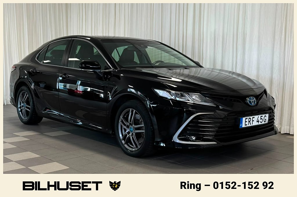 Toyota Camry Hybrid CVT Executive Carplay B-kamera Elstolar