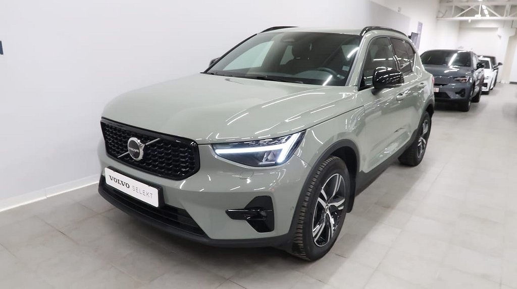 Volvo XC40 B3 FWD Bensin Plus Dark | 360 | Drag