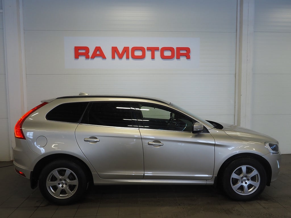 Volvo XC60 D4 Geartronic 190hk Classic Momentum Navi D-Värm M-Värm