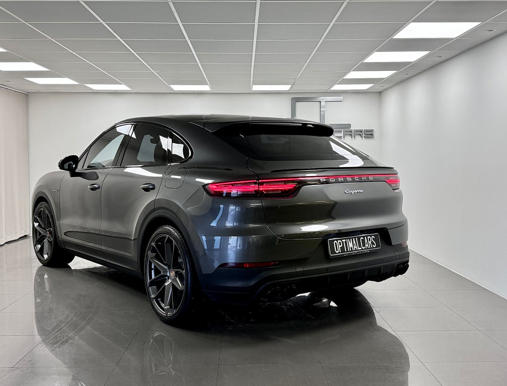 Porsche Cayenne 2021 - miniatyr 16