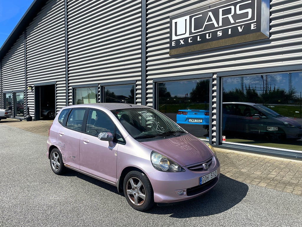 Honda Jazz 1.3 CVT Automat Lågmilare 499kr i månaden