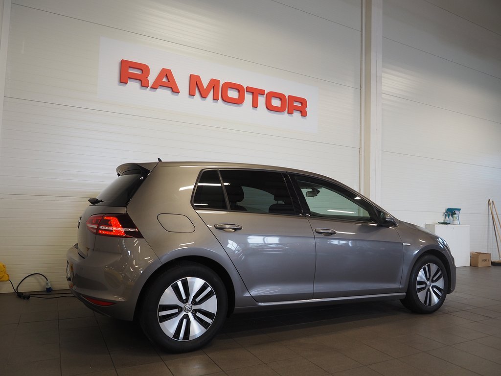 Volkswagen E-Golf 24.2 kWh Navigation Motorvärmare Låga mil 2015