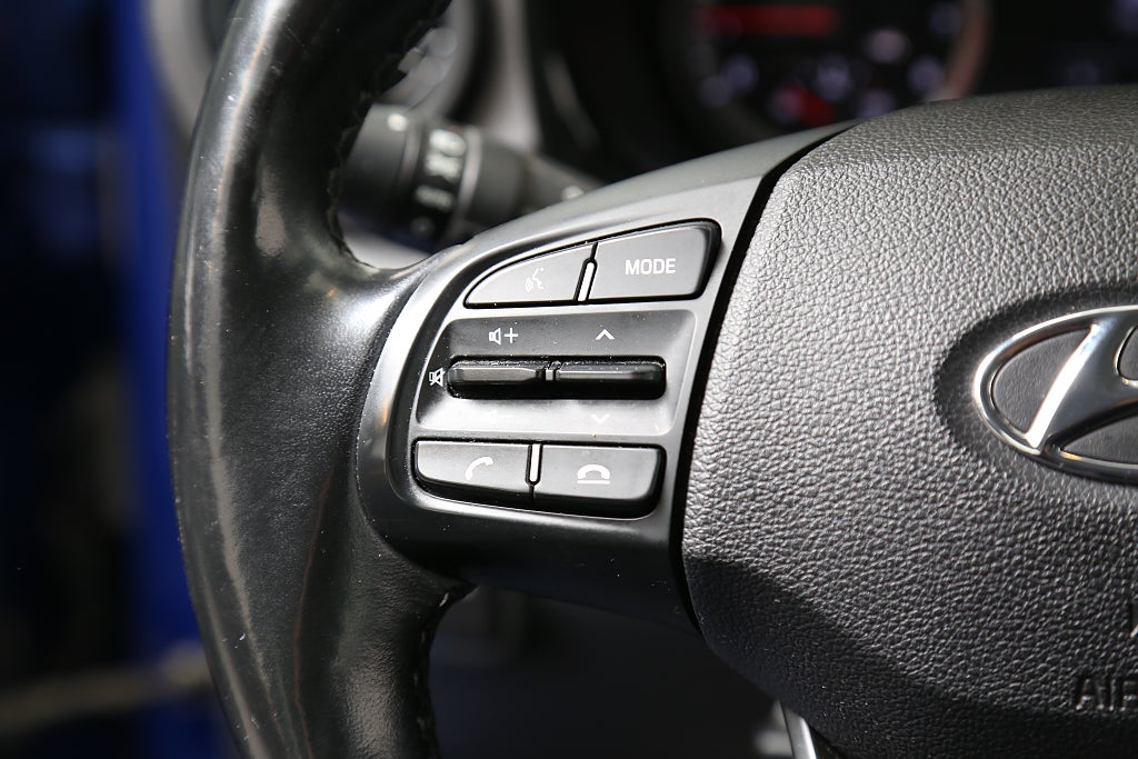 Hyundai i10 1,0 blue 67hk Essential CarPlay