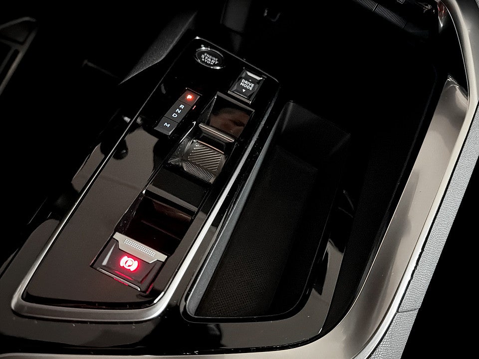 Bild på Peugeot 3008 GT 1.2 PT 130hk Aut B-KAMERA CARPLAY