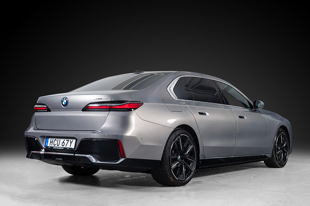 BMW i7 2023 - miniatyr 2