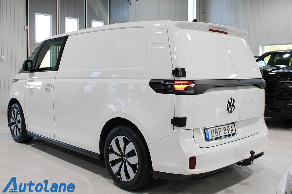 Volkswagen ID. Buzz Cargo 82kWH 204hk Dragkrok,GPS,Kamera,P-Värmare