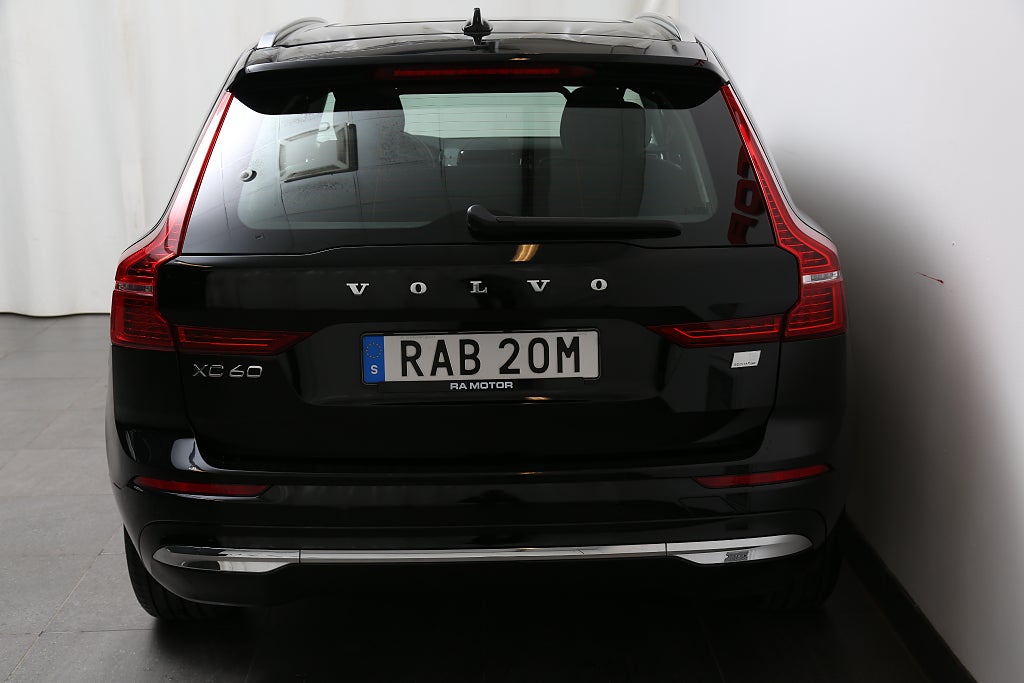 Volvo XC60 Recharge T6 350hk Momentum AWD Panorama Kamera Leasbar 2023