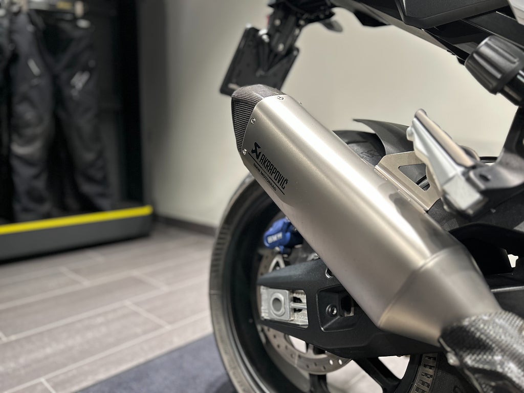 BMW M1000XR / Service-avtal / 26-års modell