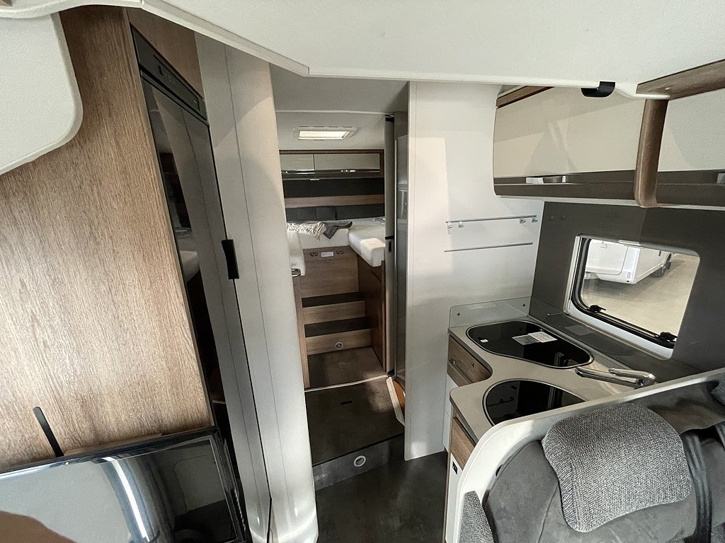 Dethleffs Trend 7057 / B-körkort / Taksäng / Långbädd / Garage / 4495kr/må - Dethleffs