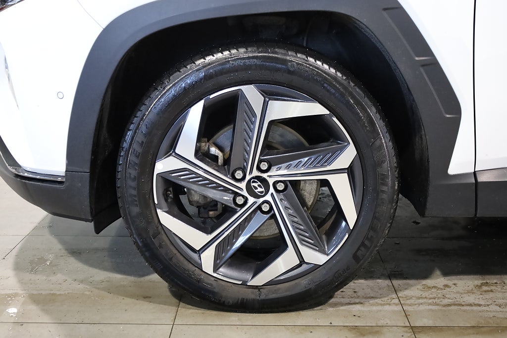 Hyundai Tucson Hybrid 230hk Advanced Panorama Drag Navi 360° Läder