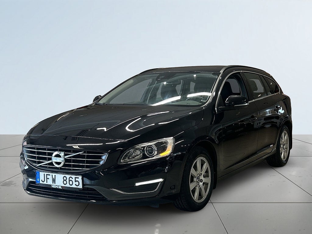 Volvo V60 D4 AWD Momentum Dragkrok Mvärme Farthållare Psens S&V