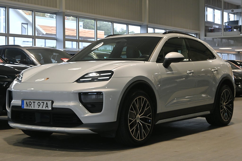 Porsche Macan 4  B-kamera/BOSE/ Navi /LEASBAR