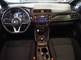 Halvkombi Nissan Leaf 16 av 22