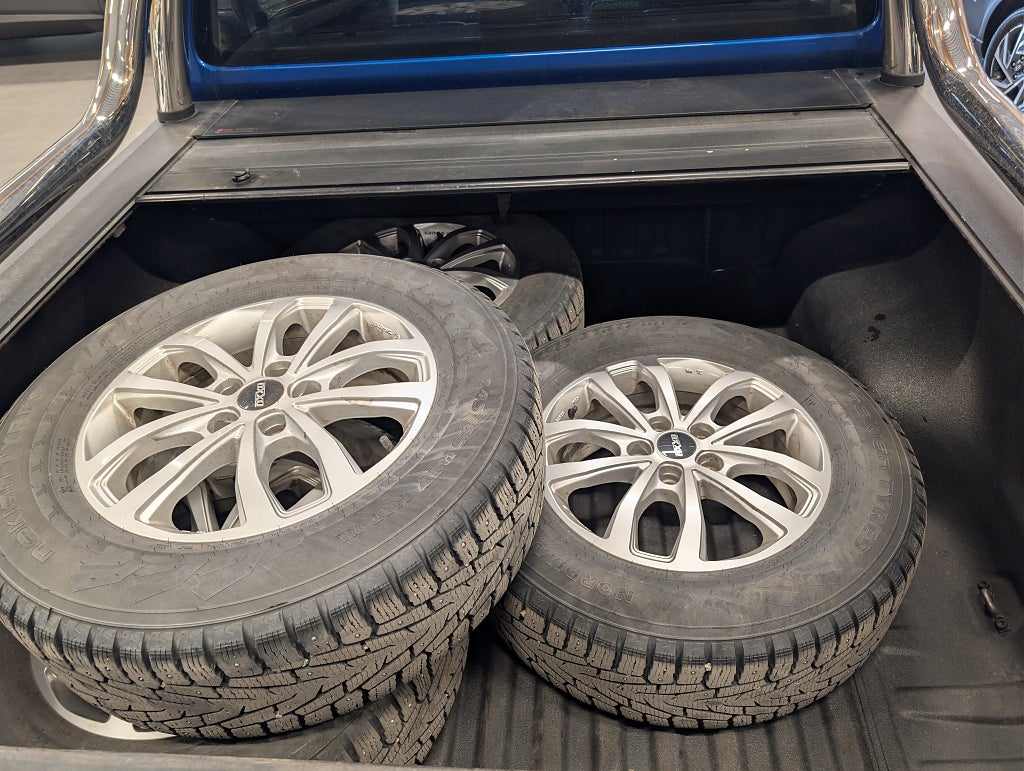 Volkswagen Amarok 2.9t 3.0 V6 TDI BMT 4Motion Värmare/Vinterhjul thumbnail