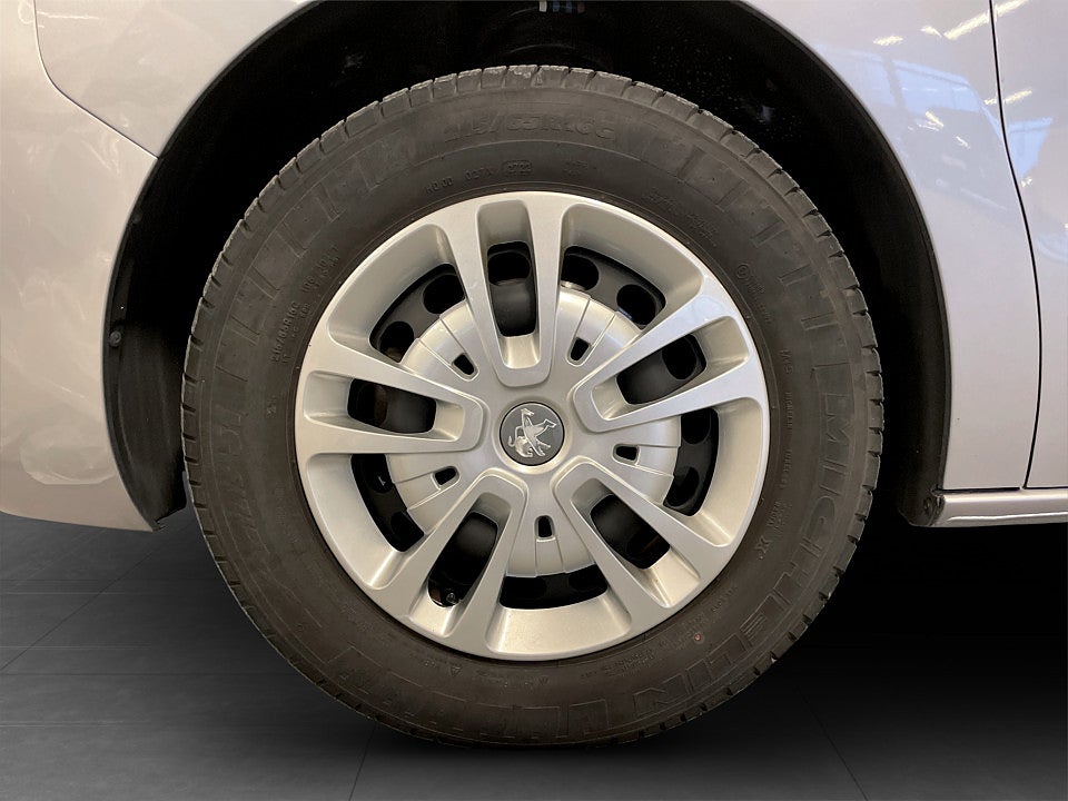 Bild på Peugeot Expert PRO+ 145hk 145hk Aut L2 B-KAMERA DRAG