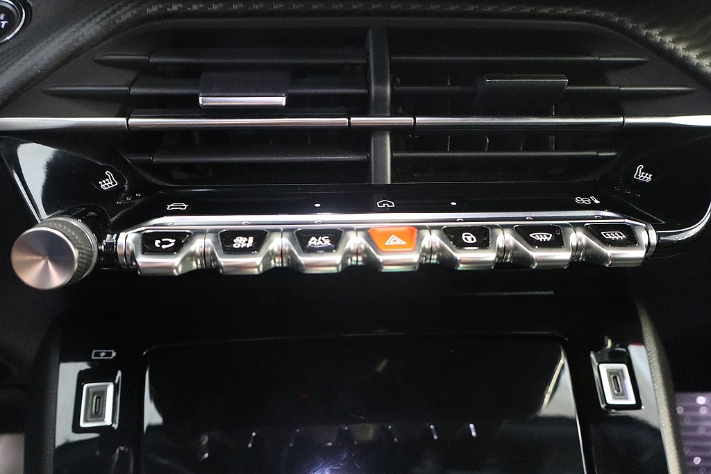 Bild på Peugeot 2008 GT 1.2 PT 130hk Aut - B-KAMERA, CARPLAY, NAVI