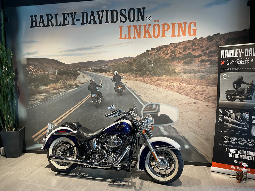 Harley-Davidson FLSTNI DeLux