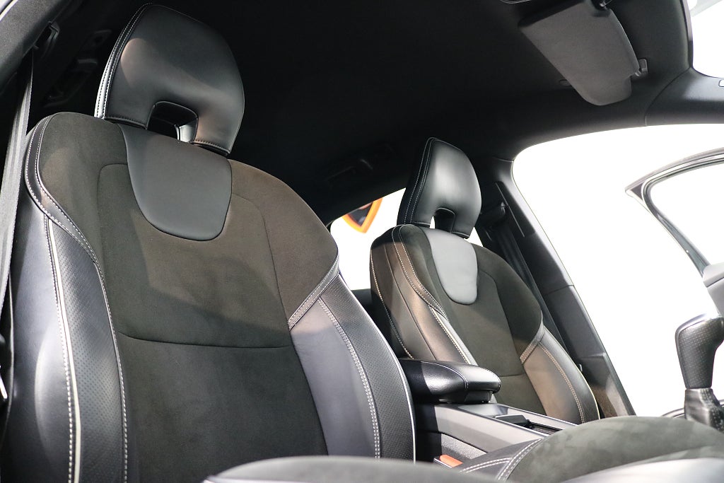 Volvo V40 2018 - miniatyr 14