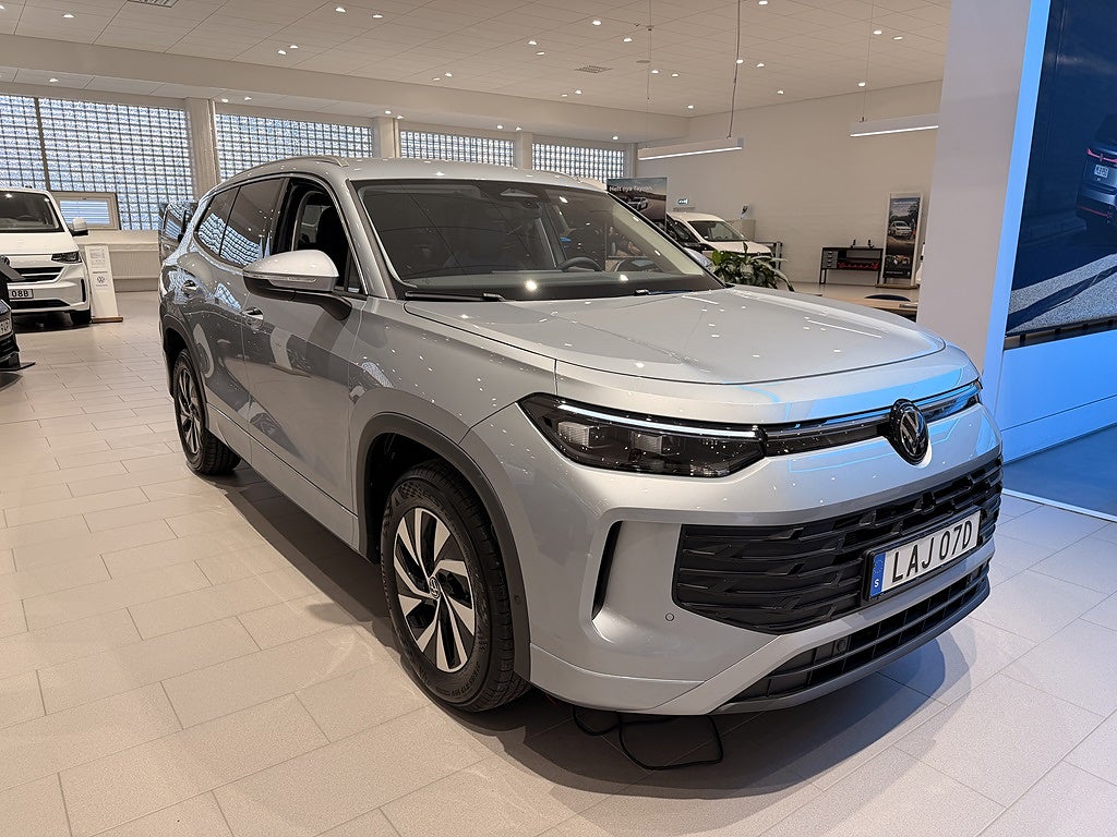 Volkswagen Tayron LIFE EHYBRID 204 HK DSG6