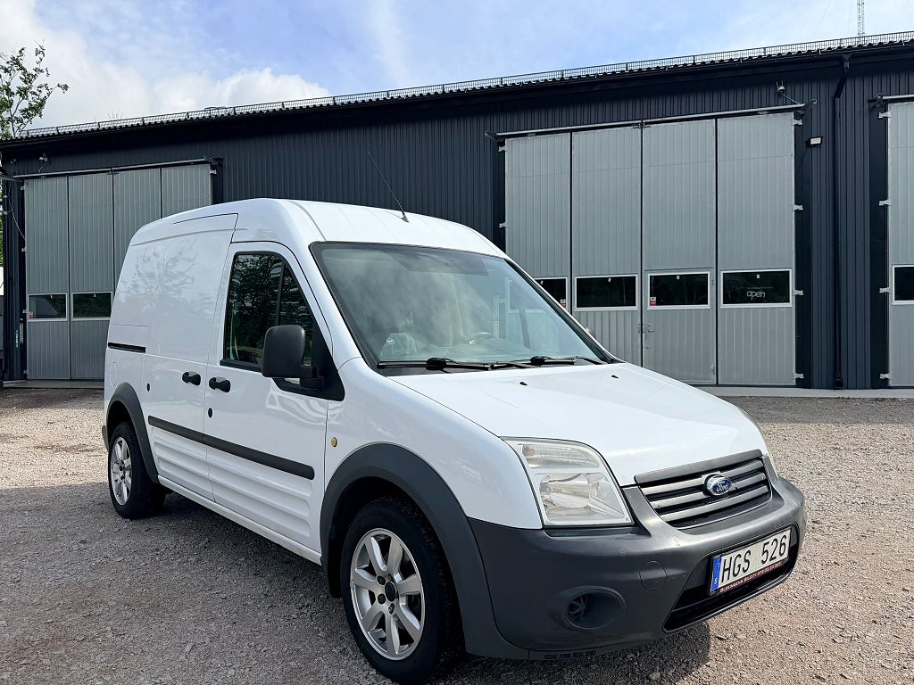 Ford transit Connect T230 LWB 1.8 TDCi Dragkrok Nybesiktad Kamrembyt
