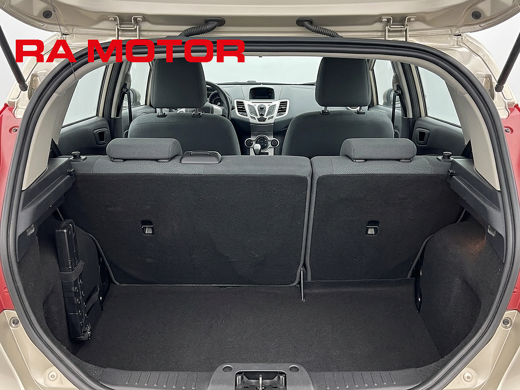 Ford Fiesta 5-dörrar 1.6 TDCi Trend | M-Värm | Manuell | 0.42l 2012