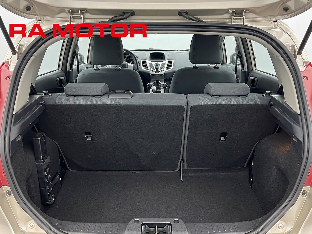 Ford Fiesta 5-dörrar 1.6 TDCi Trend | M-Värm | Manuell | 0.42l