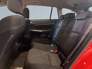 Subaru Levorg 1.6 4WD Lineartronic Drag Kamera Navi Psens S&V-hjul – bild 13