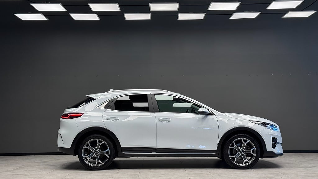 Kia Xceed 2022 - miniatyr 4
