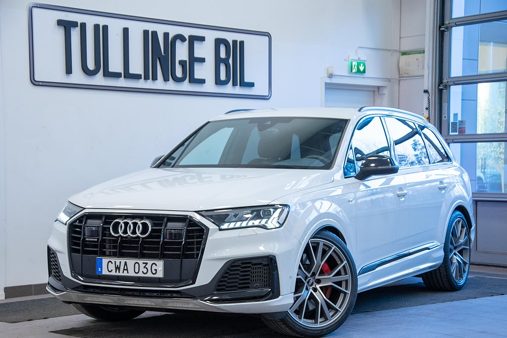 Audi Q7 60 TFSIe Q 462HK S Line B&O Matrix Luft Drag 22" MOMS
